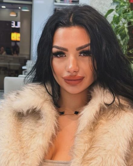 Kağızman Escort Lavinia