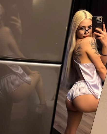 Genç Escort Emel