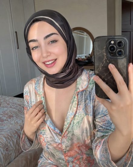 İbradı Escort Lale