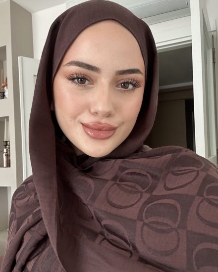 Güdül Escort Almina