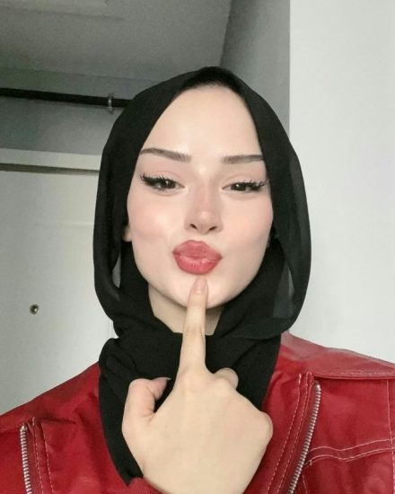 Çemişgezek Escort Lina