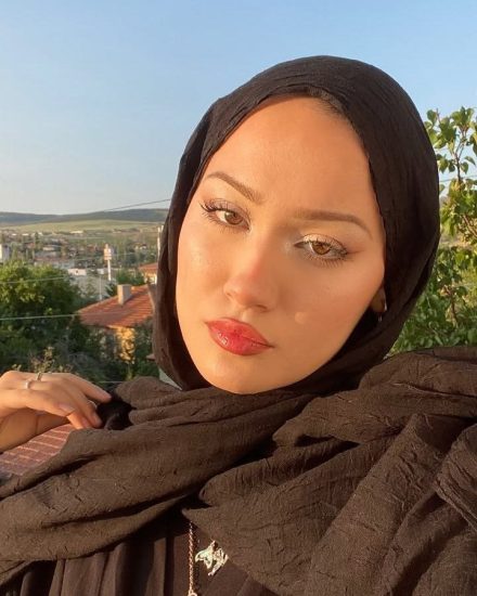 Yeşilli Escort Hale